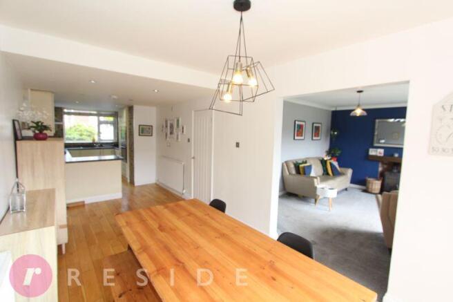 Kitchen & Dining Area