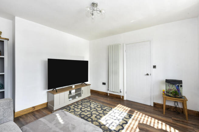 3 bed Semi-Detached for sale Image 5