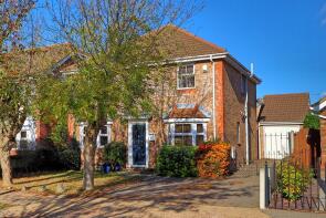 62, Arundel Road, Thundersley, Benfleet SS7 4EF