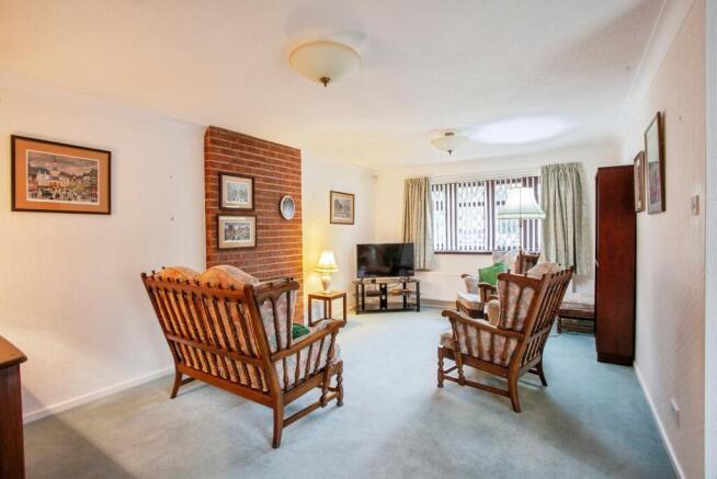 3 bed Bungalow for sale Image 4