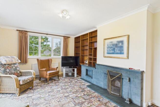 4 bed Detached for sale Image 4