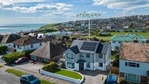 27, Chichester Drive East, Saltdean, Brighton BN2 8LD