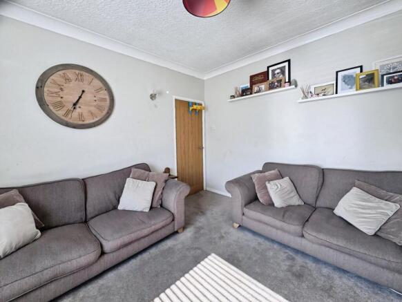 3 bed Semi-Detached for sale Image 10