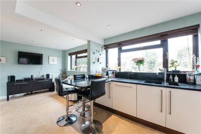 Kit/Brea/Family Room