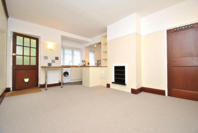 Photo 3