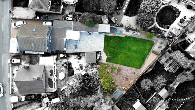 dji_fly_20251021_170610_418_1761062802411_photo_op