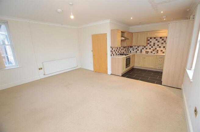 7 Stafford Vere Court, The Broadway, Woodhall Spa photo 2