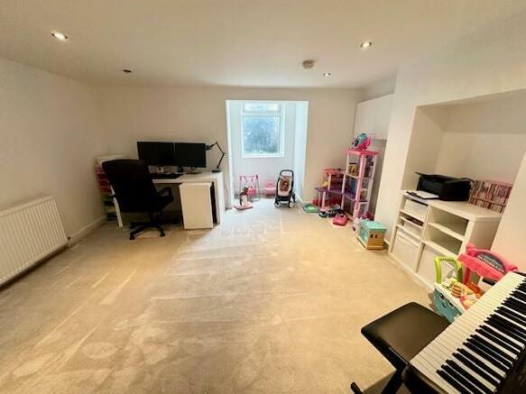 office-bedroom 2.jpg