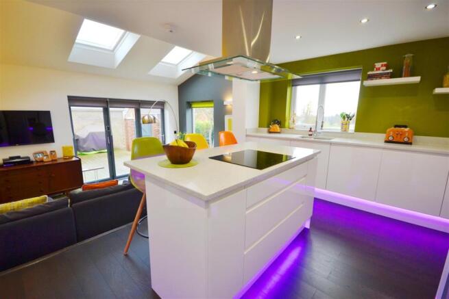Open Plan Kitchen/ F