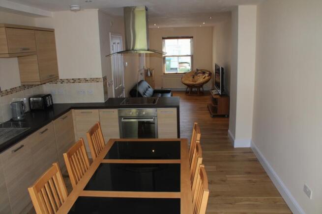 Kitchen lounge