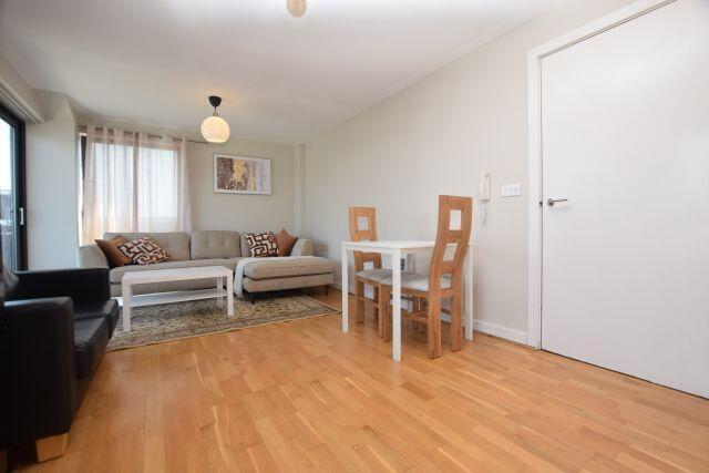 2 bed Apartment to rent Image 6