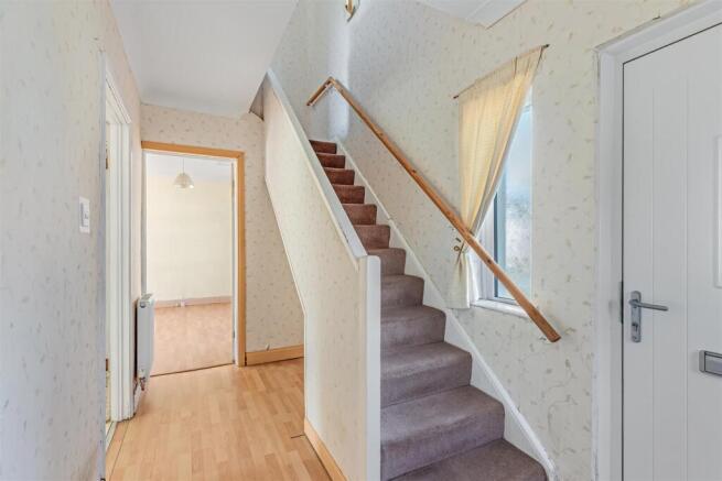 3 bed Semi-Detached for sale Image 8