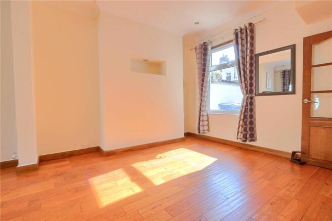 2 bed Terraced for sale Image 5