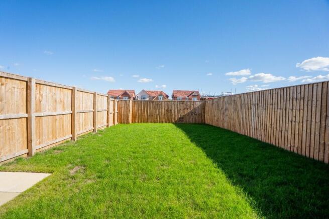 3 bed Semi-Detached for sale Image 9