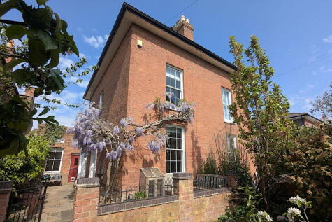 Wrexham Villa, 46 Boughton Street, St. John's, Worcester. WR2 4HE