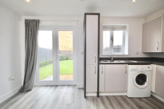 2 bed Terraced for sale Image 6