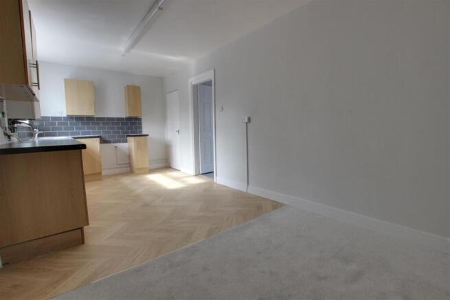 4 bed Terraced for sale Image 7