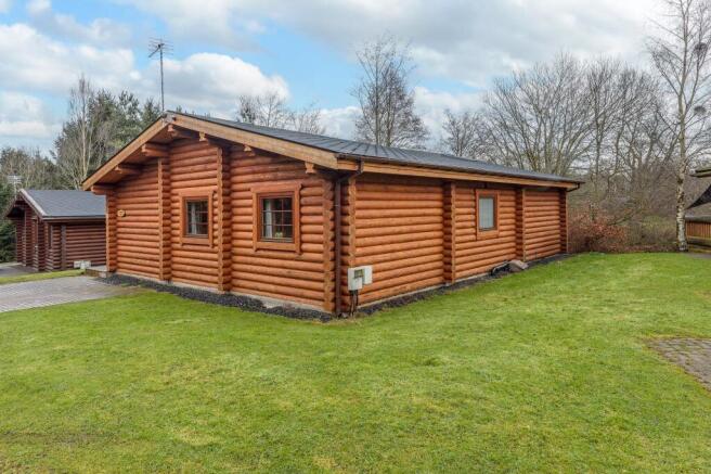 3-bed caravan on 28 Lakeside Drive, Felmoor Country Park, NE65, £160,000