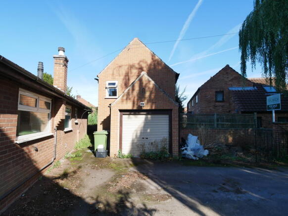 Detached Garage