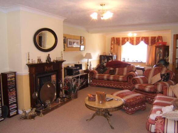 Sitting/Dining Room