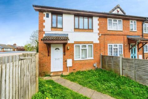 Waller Avenue, Luton, Bedfordshire, LU4