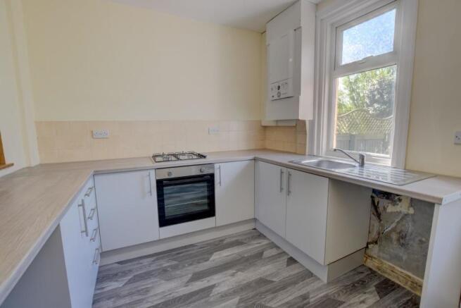 Kitchen 2.jpg