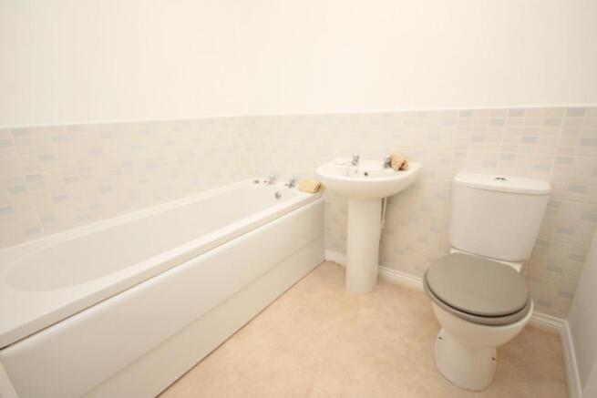 HOUSE BATHROOM/ W.C.