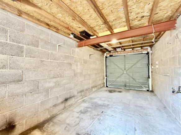 Garage.jpeg