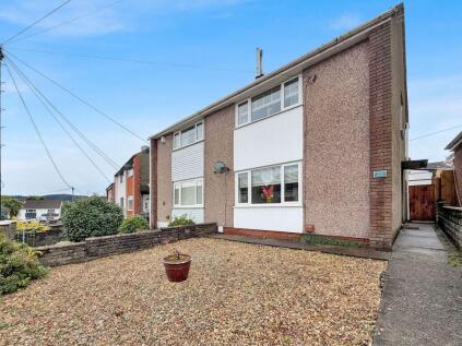 Llwyn On Close, Caerphilly, CF83