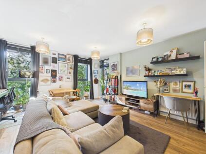 Isobel Place, London, N15