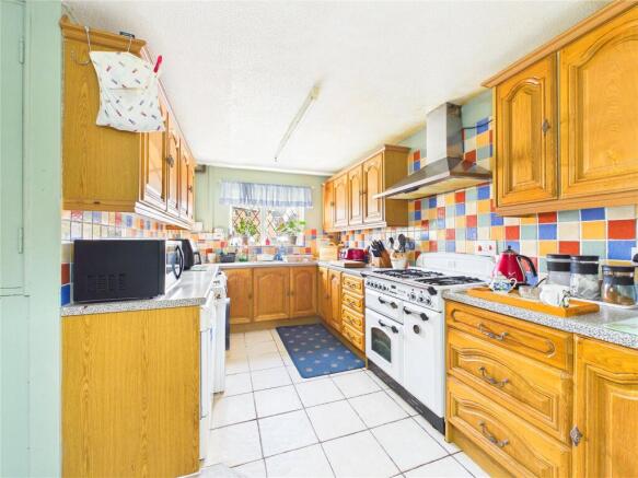 Thames Drive, Droitwich Spa, Worcestershire, WR9 photo 2