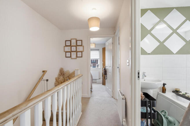 3 bed House for sale Image 10