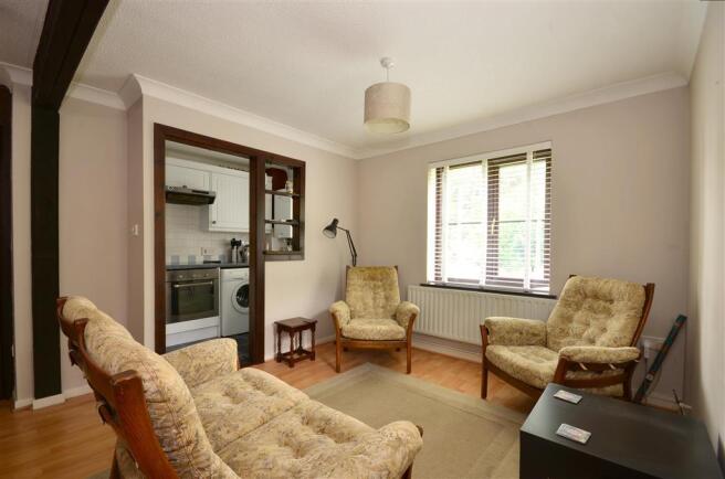 Lounge / Dining Area