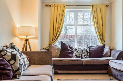 Warrener Close, Groundwell, Swindon, SN25