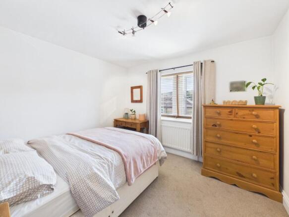 2 bed Town House for sale Image 8