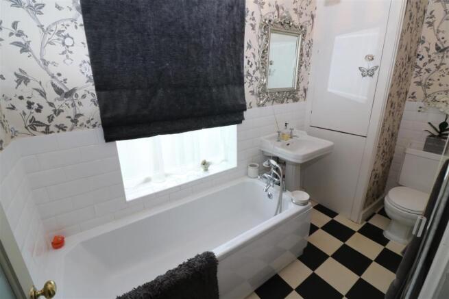 Bathroom / WC