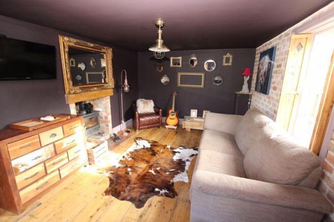 Lounge photo 2