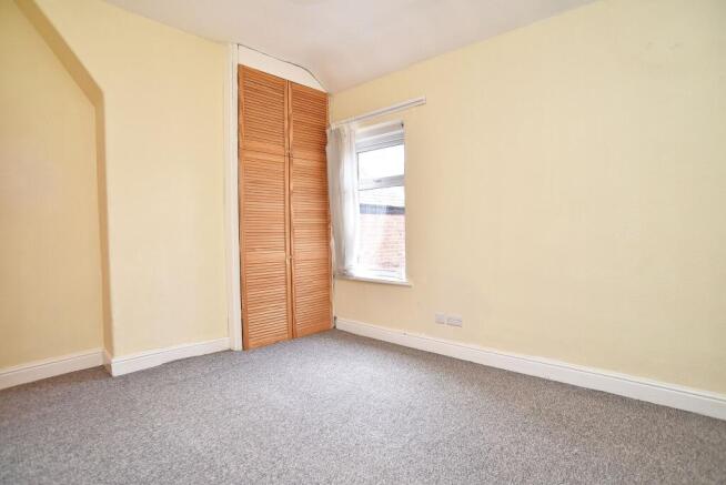 2 bed Terraced for sale Image 8
