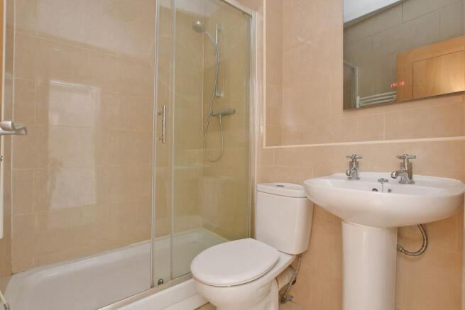 3 bed Duplex to rent Image 7
