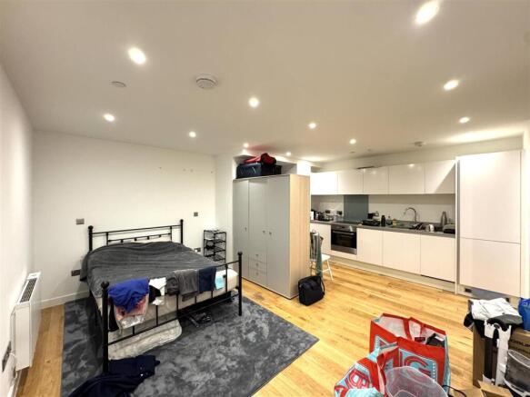 Living Rm pic 5.jpeg