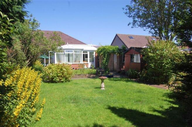 2ND  VIEWOF GARDEN