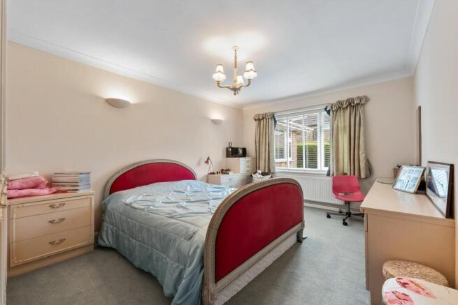BEDROOM 2.jpg