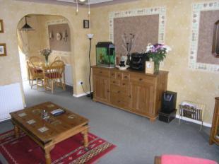 Lounge To Dining Rm
