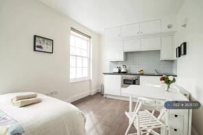 9a, Gloucester Street, London SW1V 2DB
