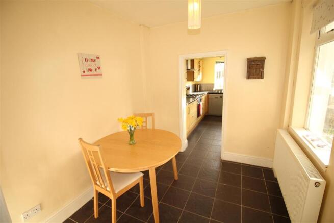 breakfast room IMG_1