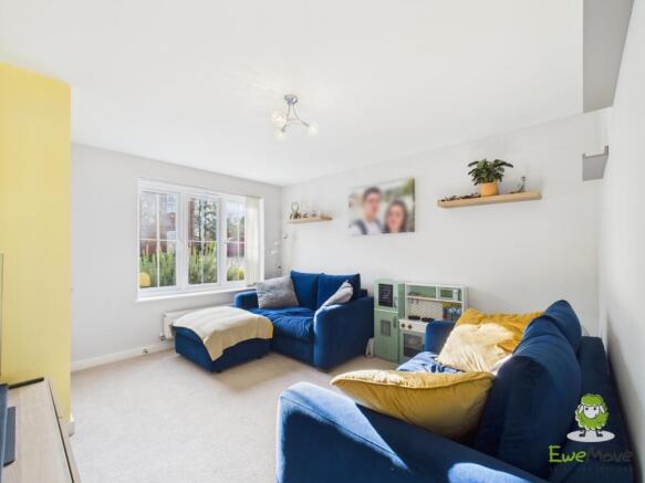 EweMove Estate Agents Basingstoke - Gable Rise -Li