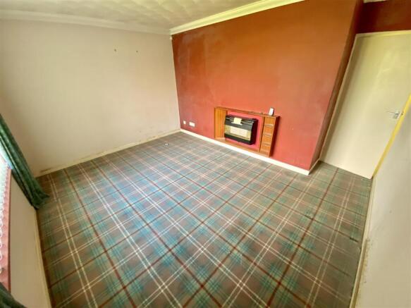 2 bed Semi-Detached Bungalow for sale Image 5