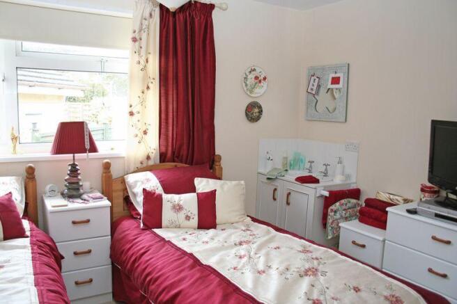 bed 1