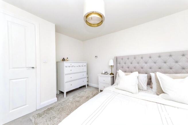 2 bed Flat for sale Image 8
