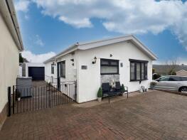 72, Glynbridge Gardens, Bridgend CF31 1LN